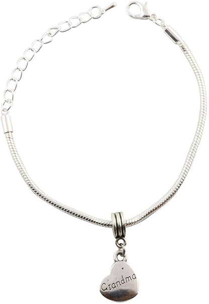 Emerald Park Jewelry Grandma on Heart Snake Chain Charm Bracelet