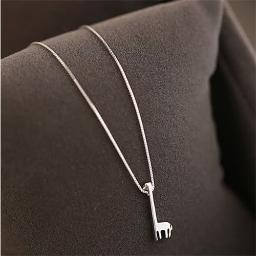 EPJ Giraffe with Straight Legs and Neck Round Head Silver on Silver Chain Necklace