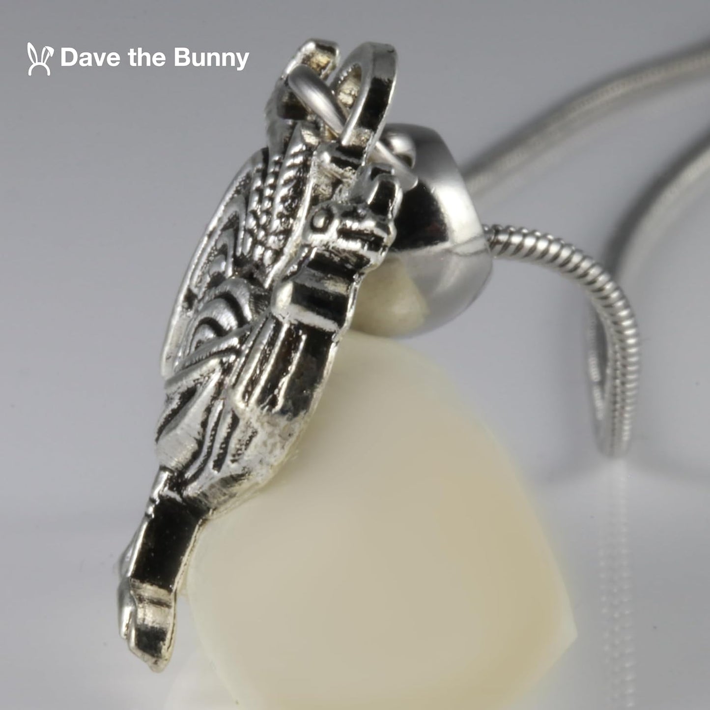 Dave The Bunny Rooster Jewelry - Stainless Steel Snake Chain Rooster Necklace with Alloy Charm - Rooster Decor Bird Pendant, Ideal for Fake Rooster Enthusiasts, Stylish and Durable Farm Necklace