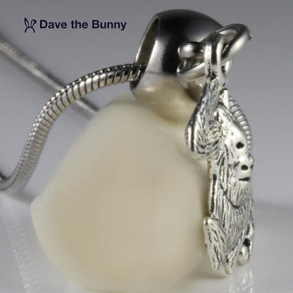 Dave The Bunny Orangatang Necklace - Funky Monkey Animal Jewelry: Elegant Animal Necklace with Monkey Stuff Stainless Steel Snake Chain and Durable Alloy Charm of a Orangutan Monkey Gifts for Women