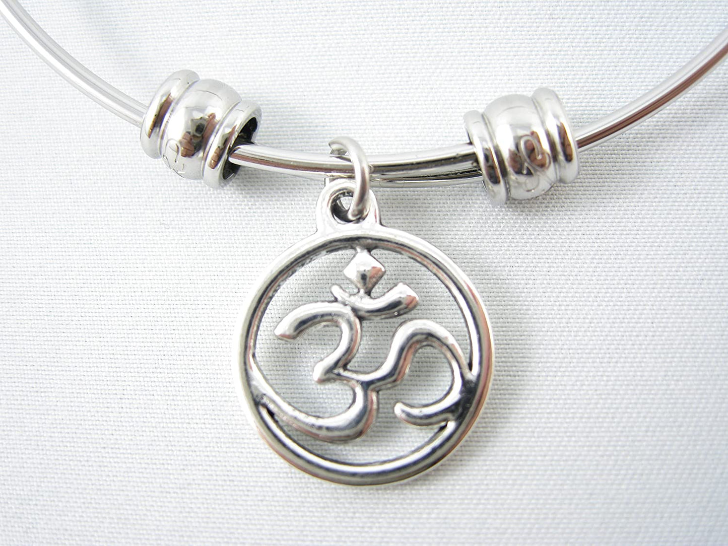 Emerald Park Jewelry Yoga Bangle